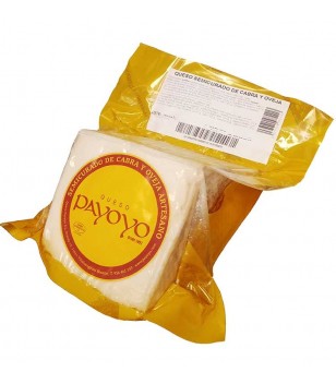 Morceau de fromage brebis et chèvre semi endurci Payoyo
