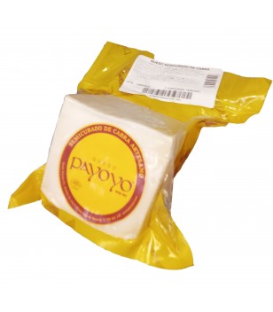 Payoyo Semi-cured goat´s cheese wedge
